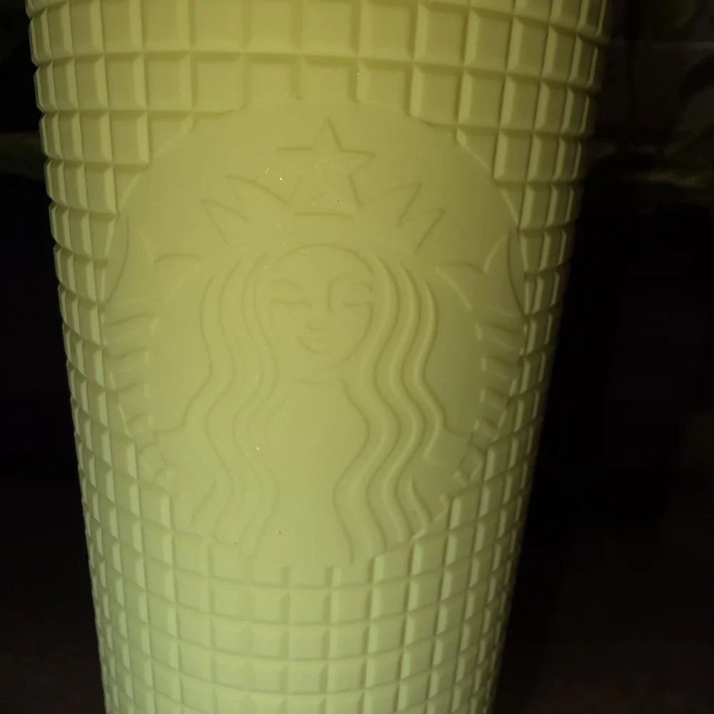 NEW Starbucks 24 oz Meadow Yellow Soft Touch Grid Tumbler Cold Cup Coffee